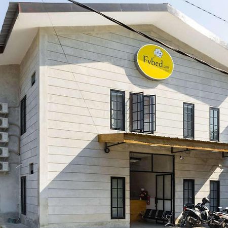 레드도어즈 니어 삼푸콩 3 호텔 세마랑 외부 사진